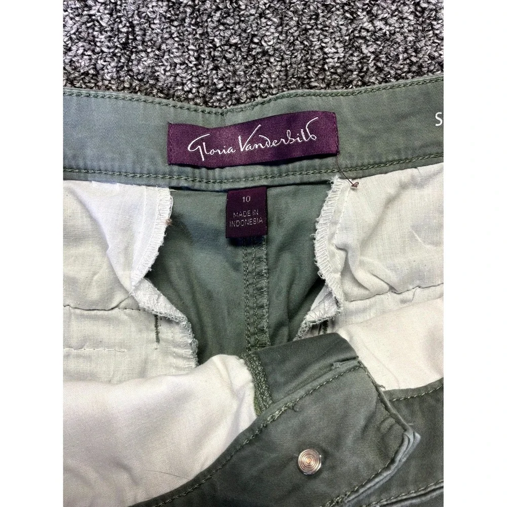 Gloria Vanderbilt Missy Senora Shorts Womens 10 Sage Green Stretch Beach Classic